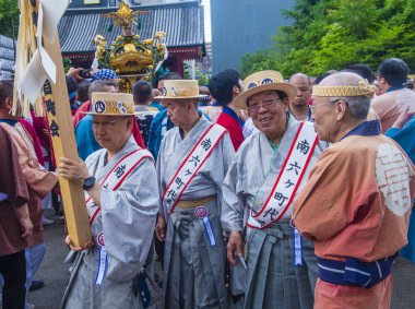 Tokyo - 19 Mayıs: Tokyo, Japonya üzerinde 19 Mayıs 2018 Kanda Matsuri katılımcılar. Kanda Matsuri Tokyo, Japonya'nın üç ana festivaller biridir