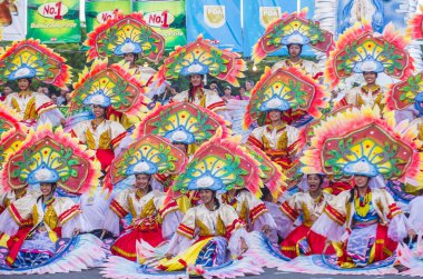 Manila, Filipinler - 27 Nisan: Aliwan fiesta üzerinde 27 Nisan 2018 Manila Filipinler katılımcılar. Aliwan Fiesta farklı kültürel festivaller Filipinler toplar yıllık bir olaydır
