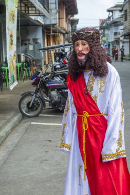 Boac, Filipinler - 30 Mart: Katılımcı Boac Marinduque adası Filipinler Moriones Festivali. Anualy kutsal hafta düzenlenen Moriones Festivali 