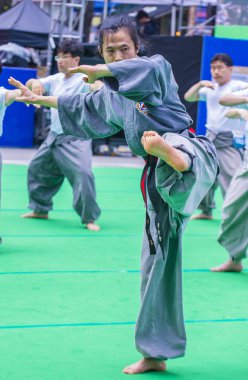 Seoul - 10 Mayıs: Katılımcılar bir kültür performans Lotus Lantern Festivali Seul, Kore üzerinde 10 Mayıs 2018 sırasında festivalin bir Buda'nın Doğum kutlamasıdır
