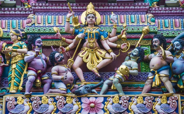 Singapur Şubat Little India Singapur Sri Veeramakaliamman Tapınağında Heykeller Üzerinde — Stok fotoğraf