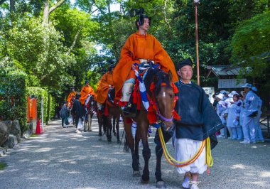 Kyoto - 15 Mayıs: Kyoto, Japonya üzerinde 15 Mayıs 2018 Aoi Matsuri katılımcılar. AOI Mastsuri tarihlerinde Kyoto, Japonya'da üç ana yıllık festivaller biridir