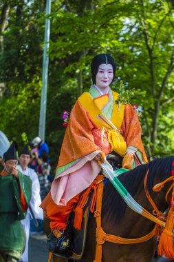 Kyoto - 15 Mayıs: Aoi Matsuri katılımcısı Kyoto, Japonya üzerinde 15 Mayıs 2018. AOI Mastsuri tarihlerinde Kyoto, Japonya'da üç ana yıllık festivaller biridir
