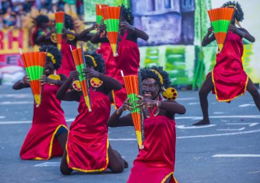 Manila, Filipinler - 27 Nisan: Aliwan fiesta üzerinde 27 Nisan 2018 Manila Filipinler katılımcılar. Aliwan Fiesta farklı kültürel festivaller Filipinler toplar yıllık bir olaydır