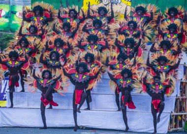 Manila, Filipinler - 27 Nisan: Aliwan fiesta üzerinde 27 Nisan 2018 Manila Filipinler katılımcılar. Aliwan Fiesta farklı kültürel festivaller Filipinler toplar yıllık bir olaydır