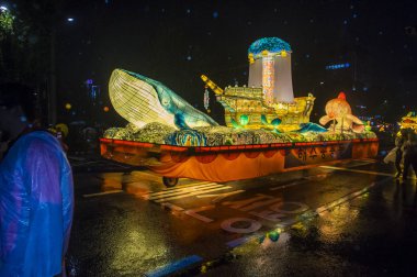 Seul - 10 Mayıs: Seul, Kore üzerinde 10 Mayıs 2018 bir geçit töreni sırasında Lotus Lantern Festivali katılımcılar. Festival Buda'nın Doğum kutlamasıdır