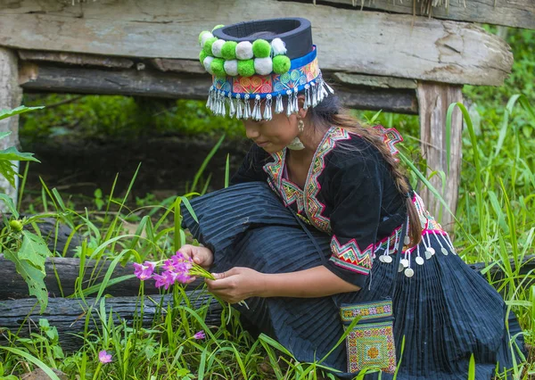 Bam Ouan Laos Agosto Ragazza Della Minoranza Hmong Nel Villaggio — Foto Stock