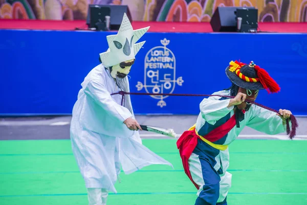 Seoul Maio Participantes Uma Performance Cultural Durante Festival Lanternas Lótus — Fotografia de Stock