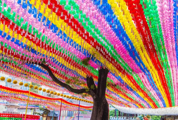 5月11日 在曹溪寺 在2018年5月11日的莲花灯笼节期间 五颜六色的灯笼装饰 节日是佛陀诞生的庆典 — 图库照片
