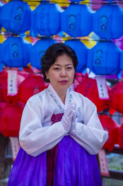 Seoul Mei Vrouw Met Traditionele Kostuum Jogyesa Tempel Tijdens Lotus — Stockfoto