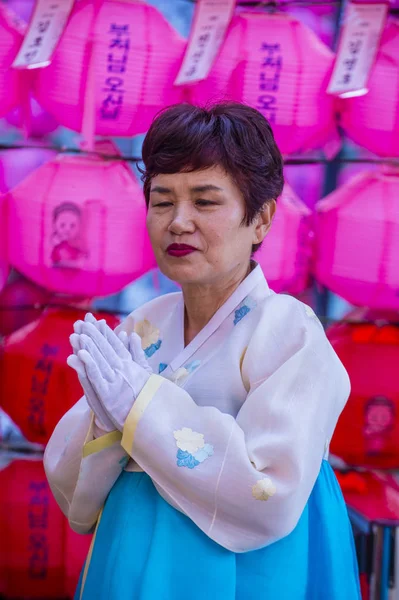 Seoul Maio Mulher Com Traje Tradicional Templo Jogyesa Durante Festival — Fotografia de Stock