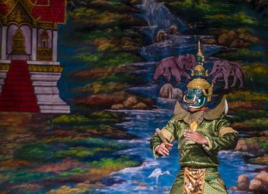 Luang Prabang, Laos - 10 Ağustos: Laos dansçı gerçekleştirmek Luang Prabang Laos Royal Bale Tiyatrosunda üzerinde 10 Ağustos 2018. 