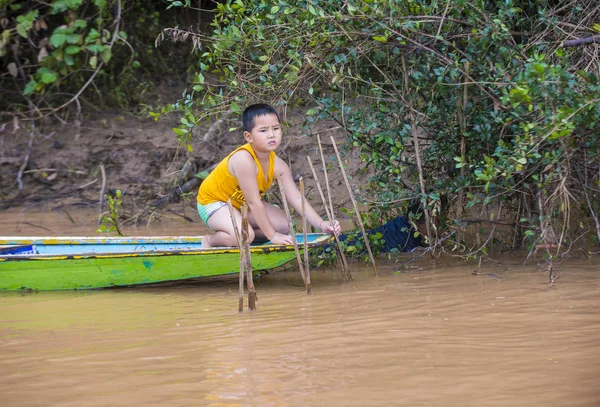 Luang Prabang Laos Aug Laotiska Fiskare Mekongfloden Luang Prabang Laos — Stockfoto