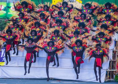 Manila, Filipinler - 27 Nisan: Aliwan fiesta üzerinde 27 Nisan 2018 Manila Filipinler katılımcılar. Aliwan Fiesta farklı kültürel festivaller Filipinler toplar yıllık bir olaydır