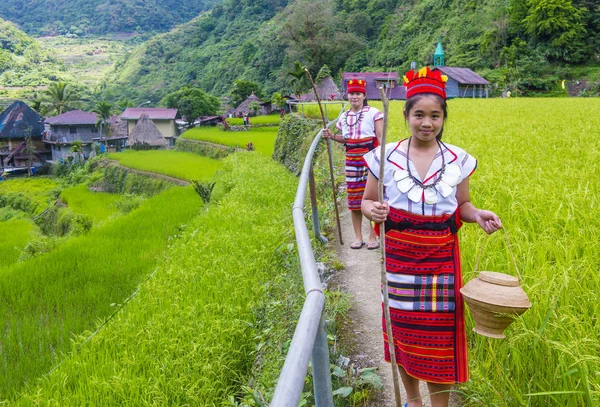 Banaue Filipiny Maja Kobiety Mniejszości Ifugao Pobliżu Tarasy Ryżowe Banaue — Zdjęcie stockowe