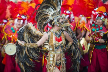 Tokyo - Ağustos 25: Katılımcılar Tokyo Japonya üzerinde 25 Ağustos 2018 Asakusa samba karnaval. Büyük Kuzey yarımkürede türünün Asakusa samba karnaval. 