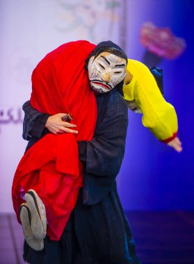 Andong, Kore - Ekim 01: traditinal Andong Güney Kore, Kore Maskdance üzerinde 01 Ekim 2018 gerçekleştirme aktörler, Maskdance Festivali Andong içinde her yıl düzenlenen