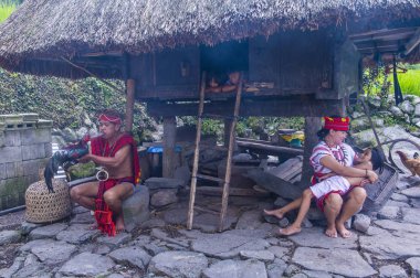 Banaue, Filipinler - Mayıs 02: Banaue 02 Mayıs 2018 Filipinler azınlıkta Ifugao insanlardan. Kuzey Filipinler dağların çoğunlukla canlı Ifugao azınlık