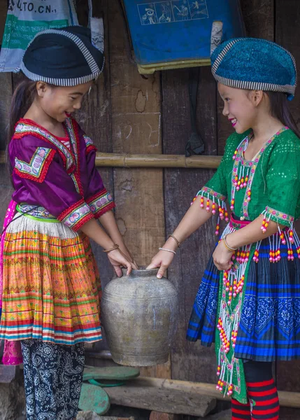 Бам Уан Лаос Ауг Девочки Меньшинства Хмонгов Деревне Бам Уан — стоковое фото