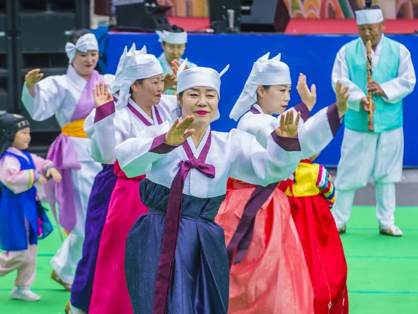 Seoul May Participants Culture Performance Lotus Lantern Festival Seoul Korea — Stock Photo, Image