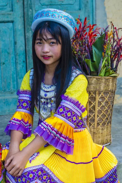Dong Van Vietnam Sep Niña Minoría Hmong Una Aldea Cerca — Foto de Stock