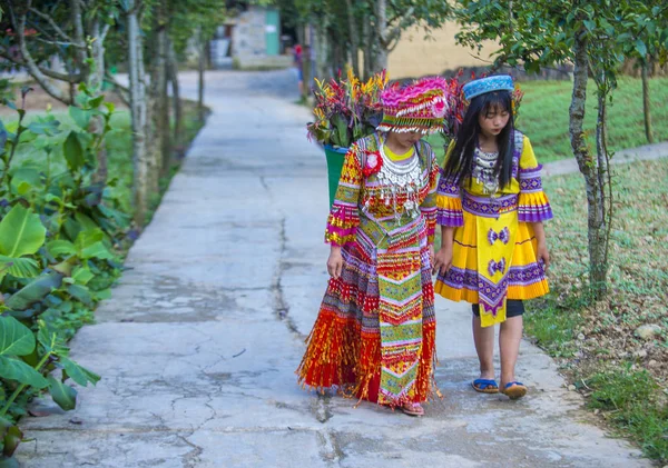 Dong Van Vietnam Sep Meisjes Van Hmong Minderheid Een Dorpje — Stockfoto