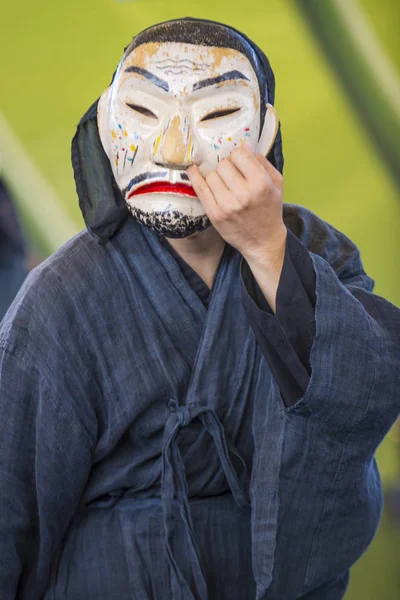 Andong Südkorea 2018 Schauspieler Der Den Traditionellen Koreanischen Maskentanz Beim lizenzfreie Stockfotos