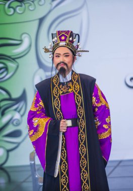 Andong, Kore - Ekim 01: Üzerinde 01 Ekim 2018 Andong Güney Kore'de düzenlenen Maskdance Festivali Çin dansçılar gerçekleştirmek