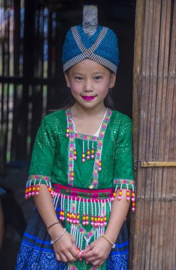 Bam Na Ouan, Laos - Ağustos 13: Bam Na Ouan köyü Laos üzerinde 13 Ağustos 2018 Hmong azınlıkta kızdan. Hmong azınlık Laos 49 etnik gruplarından biridir 
