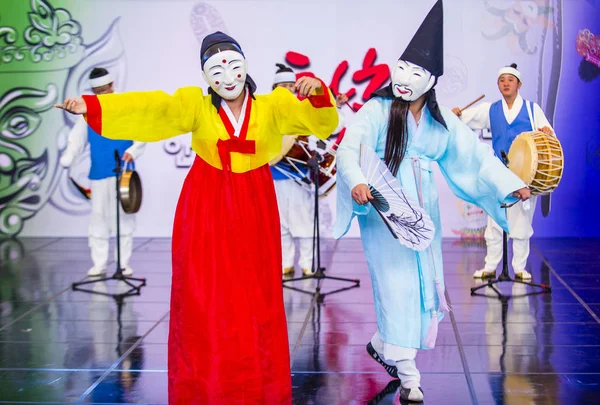 Andong Corea Del Sur Oct Actores Que Interpretan Tradicional Maskdance —  Fotos de Stock