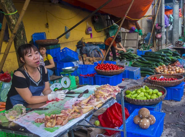 Hanoi Vietnam Ekim Satıcı Üzerinde Eylül 2018 Hanoi Vietnam Bir — Stok fotoğraf