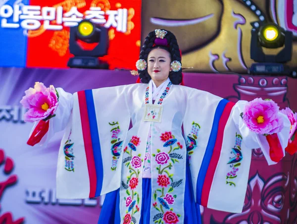 Andong Coreia Sul Oct Dançarino Folclórico Coreano Apresenta Festival Maskdance — Fotografia de Stock
