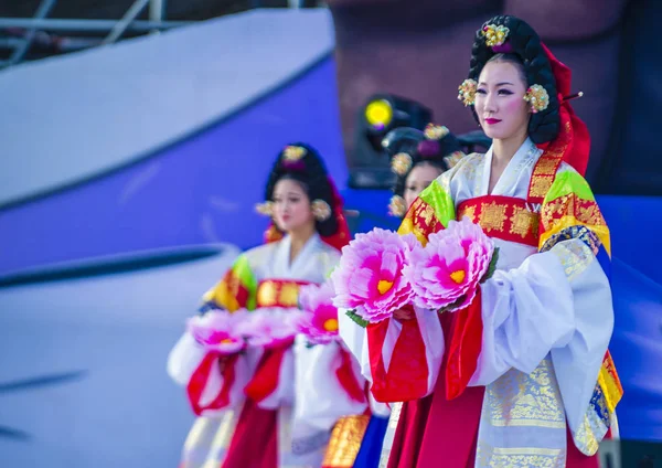 Andong Jižní Korea Oct Korejský Lidoví Tanečníci Provádět Maskdance Festivalu — Stock fotografie