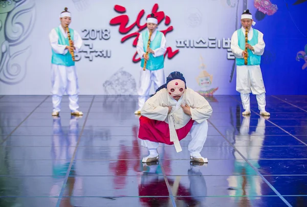 Andong Südkorea 2018 Schauspieler Führen Den Traditionellen Koreanischen Maskentanz Bei — Stockfoto