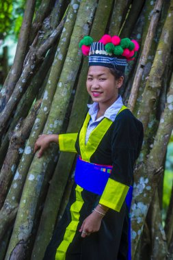 Bam Na Ouan, Laos - Ağustos 13: Bam Na Ouan köyü Laos üzerinde 13 Ağustos 2018 Hmong azınlıkta kızdan. Hmong azınlık Laos 49 etnik gruplarından biridir 