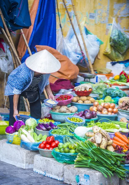 Hanoi Vietnam Sep Vendedor Mercado Hanoi Vietnam Septiembre 2018 Los — Foto de Stock