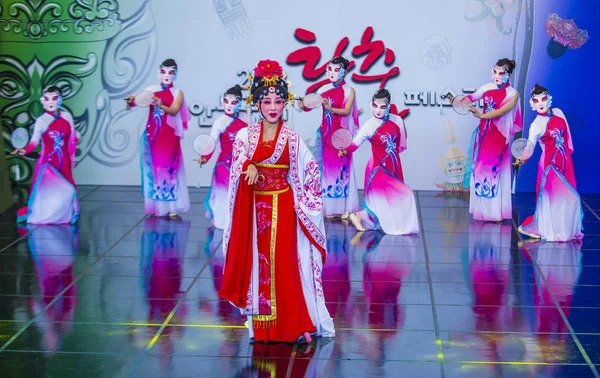 Andong Corea Del Sur Oct Bailarines Chinos Actúan Festival Maskdance — Foto de Stock