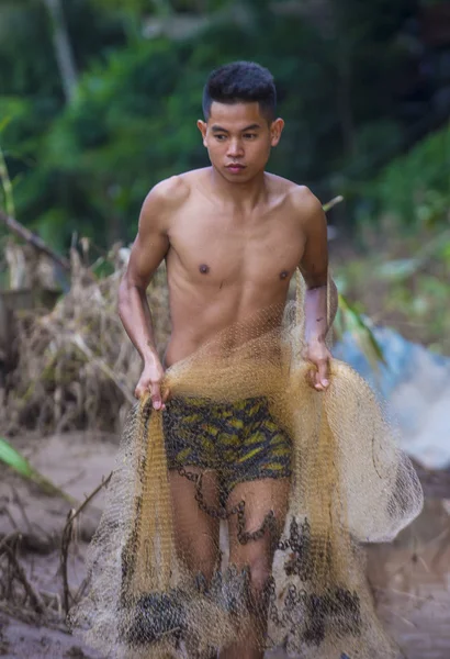 Luang Prabang Laos Aug Laotian Fisherman Mekong River Luang Prabang — Stock Photo, Image