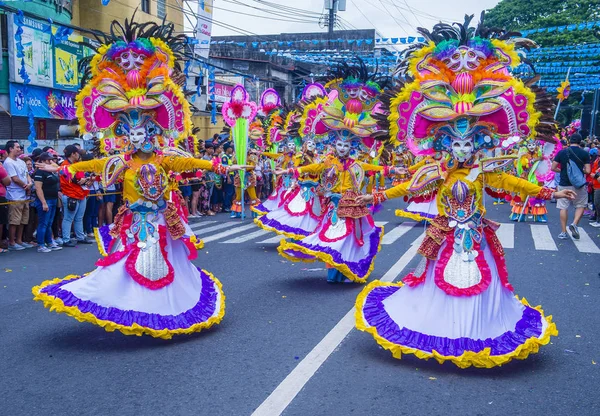 バコロド フィリピン 2018 日にバコロド フィリピン Masskara 祭りに参加 Masskara 月の第 日曜日に行われるです — ストック写真