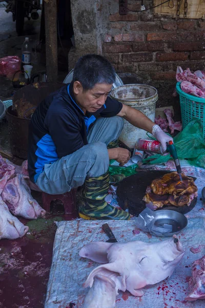 Hanoi Vietnam Ekim Satıcı Üzerinde Eylül 2018 Hanoi Vietnam Bir — Stok fotoğraf