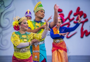 Andong, Kore - Ekim 02: dansçılar dans groupe Malezya Anak seni Asya'dan gerçekleştirmek üzerinde 02 Ekim 2018 Andong Güney Kore'de düzenlenen Maskdance Festivali