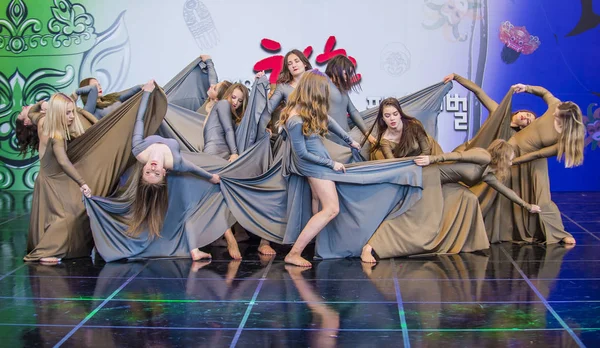 Andong Sydkorea Okt Dansare Från Modern Dans Groupe Buras Utföra — Stockfoto
