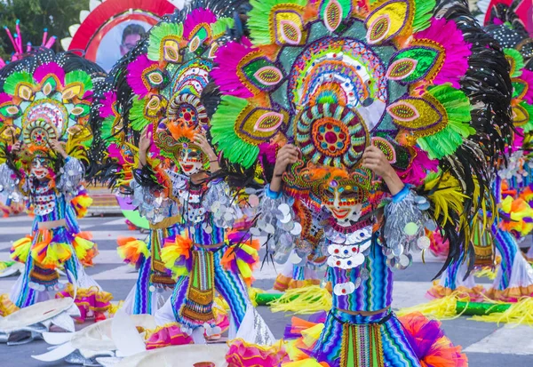 バコロド フィリピン 2018 日にバコロド フィリピン Masskara 祭りに参加 Masskara 月の第 日曜日に行われるです — ストック写真