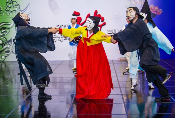 Andong Corea Del Sur Oct Actores Que Interpretan Tradicional Maskdance —  Fotos de Stock