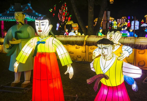 韓国晋州で 2018 日晋州のランタン フェスティバルの期間中の晋州市 カラフル ランタン装飾 — ストック写真