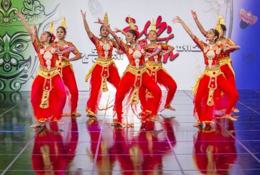 Andong, Kore - Ekim 01: Perth üniversite dans topluluğu Srilankan dansçılar üzerinde 01 Ekim 2018 Andong Güney Kore'de düzenlenen Maskdance festivalinde gerçekleştirmek