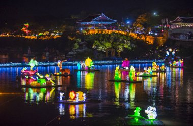 Alışkanlıklar, Güney Kore - Ekim 07: renkli fener dekorasyon sırasında 07 Ekim 2018 alışkanlıklar Lantern Festivali alışkanlıklar, Güney Kore  