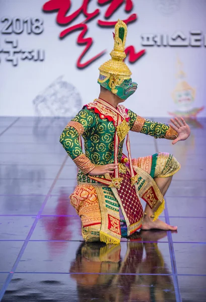 Andong Coréia Sul Oct Dançarina Tailandesa Executando Dança Tradicional Khon — Fotografia de Stock