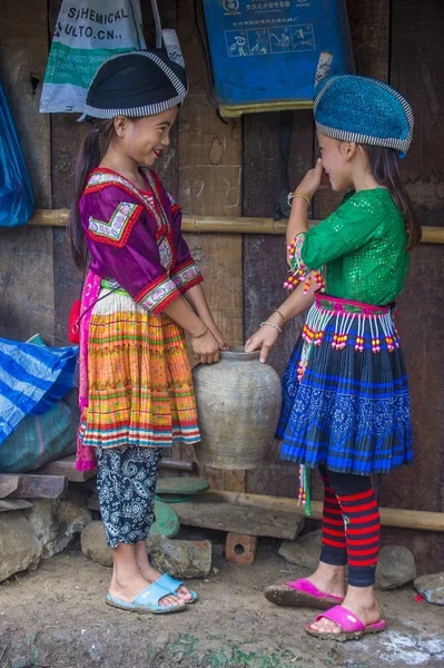 Bam Ouan Laos Sierpnia Dziewczyny Mniejszości Hmong Bam Ouan Laos — Zdjęcie stockowe