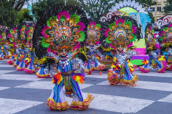 Bacolod Filipinas Oct Participantes Festival Masskara Bacolod Filipinas Octubre 2018 — Foto de Stock